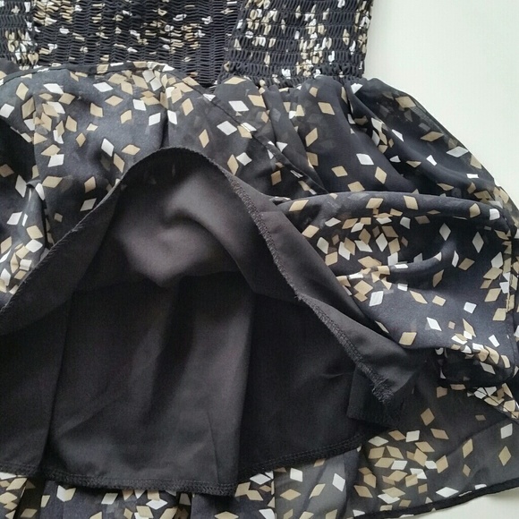 Smocked strapless peplum top - Picture 4 of 4